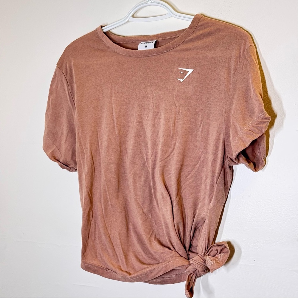 Gymshark | Peach Mauve Neutral tone Short Sleeve Work out tee size M